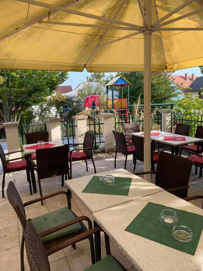 Landcafe Auszeit Otel Albersdorf Dış mekan fotoğraf